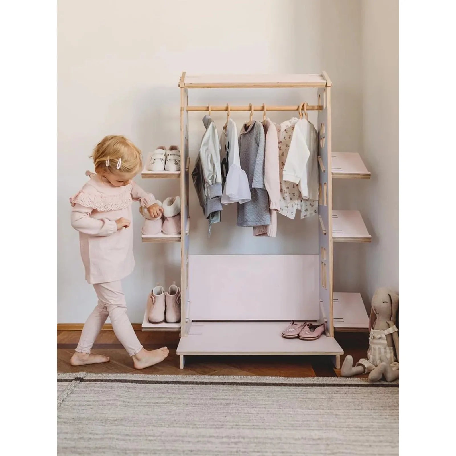 The Mini Dressing Room