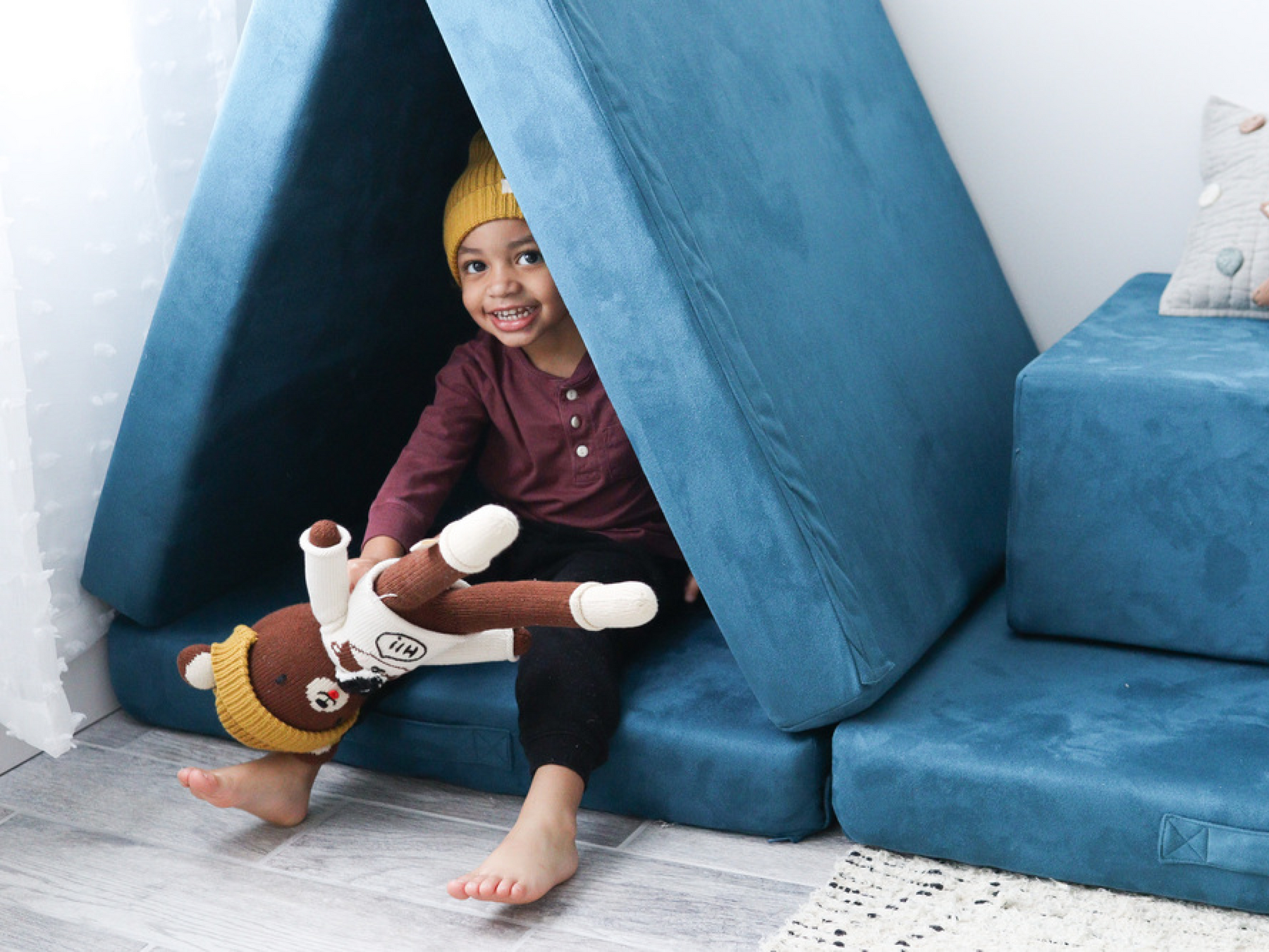How to Entertain Kids at Home Indoors: Creative Play Ideas That Keep Kids Engaged for Hours