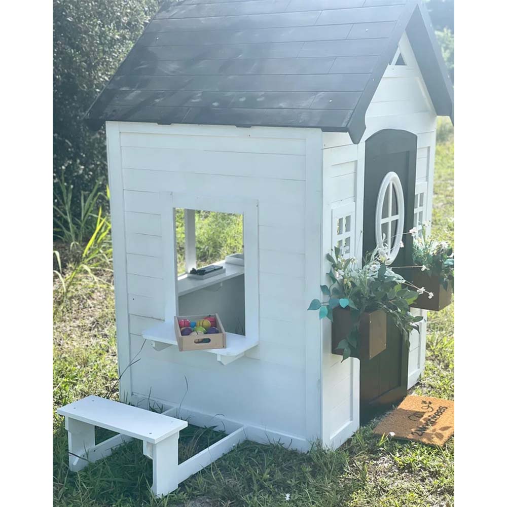 2MamaBees_Zahara_Playhouse_Left_Side_View_In_Grass