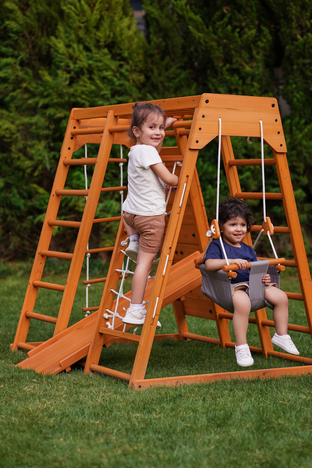 Avenlur Magnolia 7 - in - 1 Indoor Outdoor Climbing Gym - Dollhaus