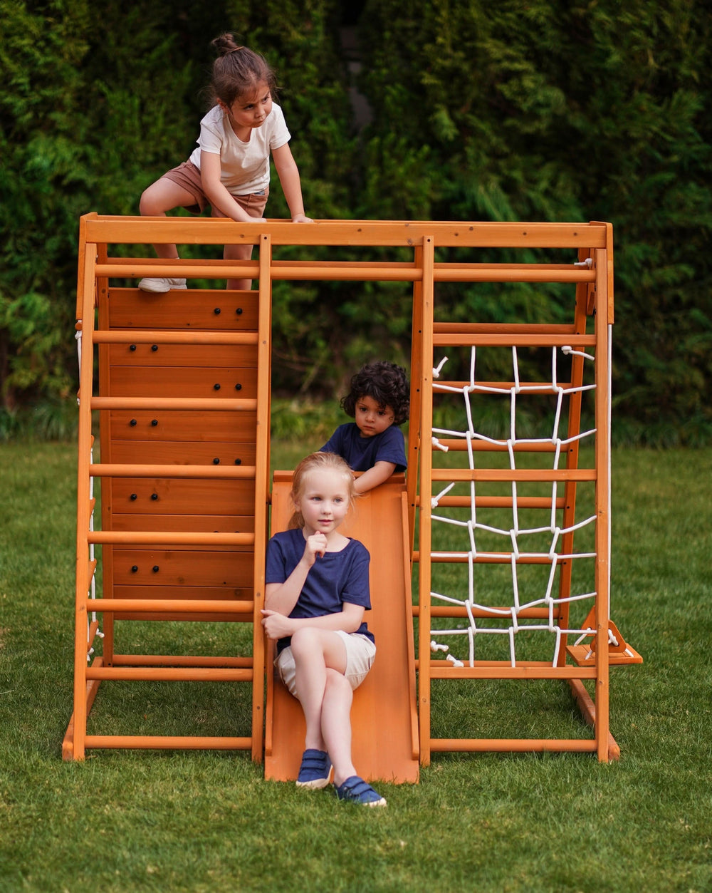 Avenlur Magnolia 7 - in - 1 Indoor Outdoor Climbing Gym - Dollhaus