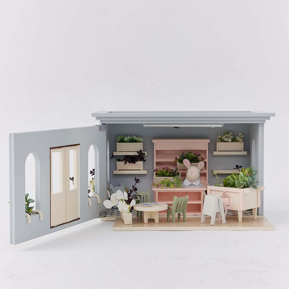 Little_Forest_Animals_Flower_Shop_Dollhouse_Door_Open
