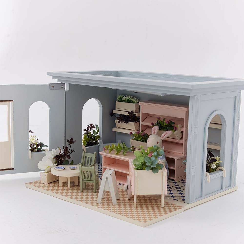 Little_Forest_Animals_Flower_Shop_Side_Angle_Front_Open