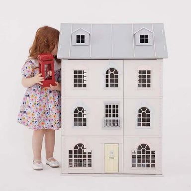 Little_Forest_Animals_London_House_Dollhouse_Child_Holding_Phone_Booth