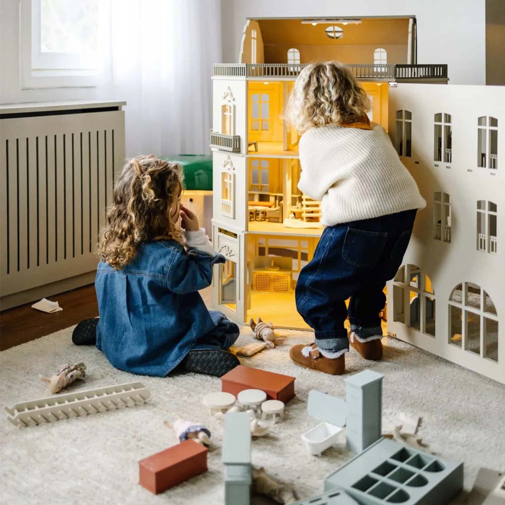 Little_Forest_Animals_Paris_Dollhouse_Children_Playing_Furniture