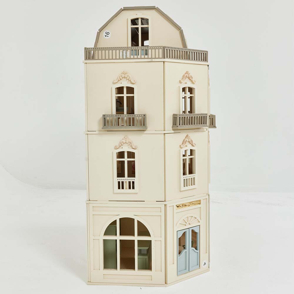 Little_Forest_Animals_Paris_Dollhouse_Side