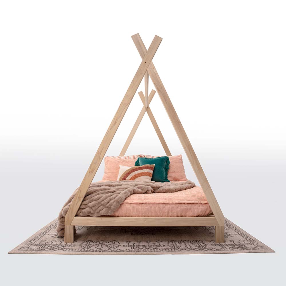 Purveyor_15_Glacier_Bed_Full_with_Bedding_Front_View