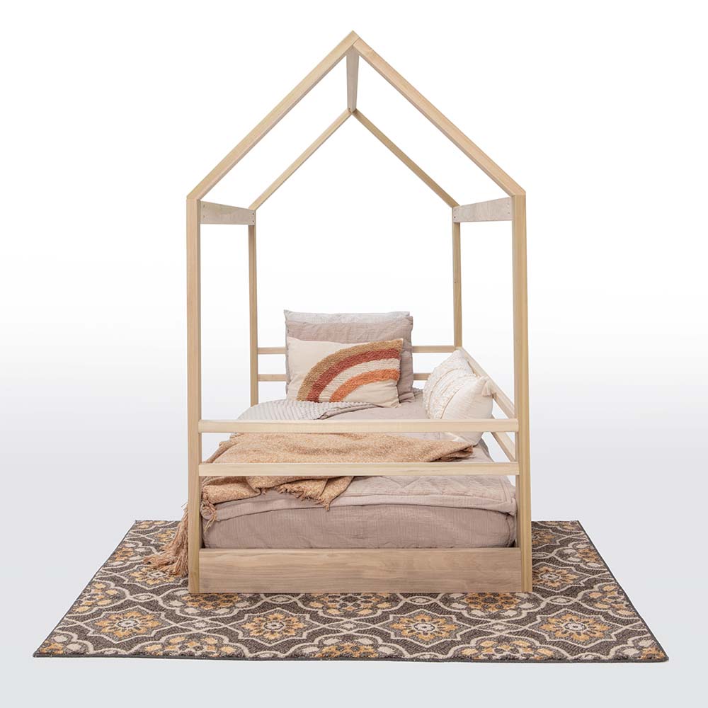 Purveyor_15_Sierra_House_Bed_with_Bedding_Head_On_View